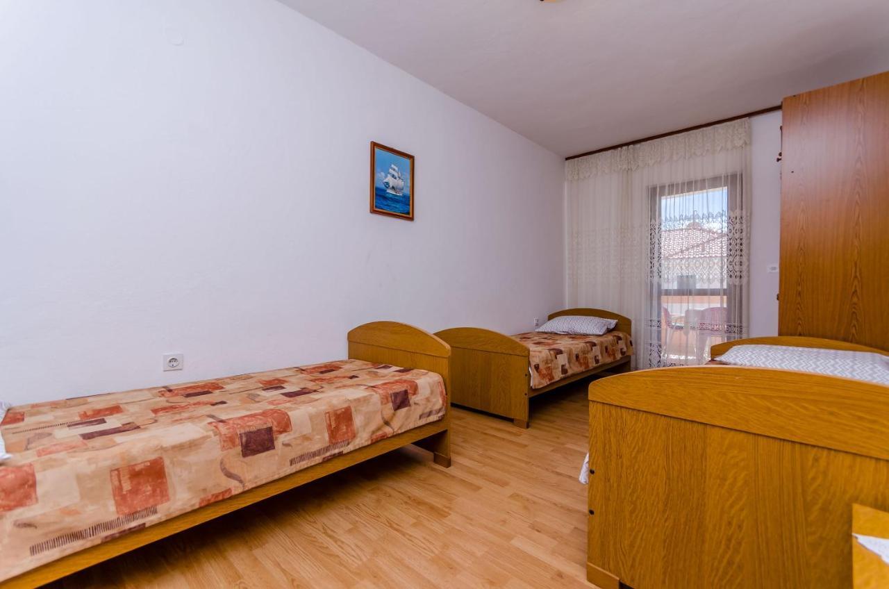 Apartments Kursan Трогир Экстерьер фото