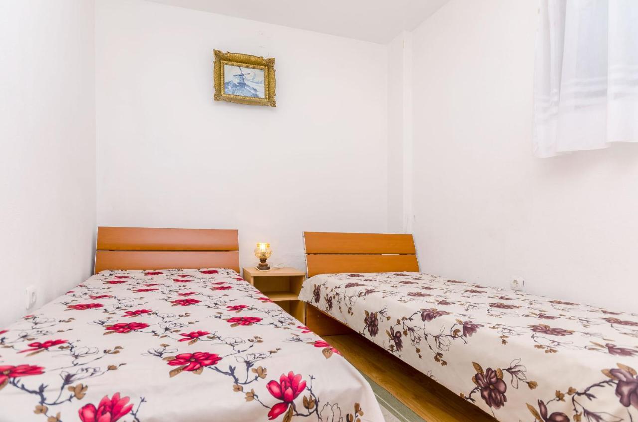 Apartments Kursan Трогир Экстерьер фото